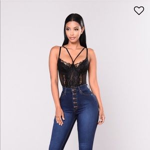 BLACK BODYSUIT
